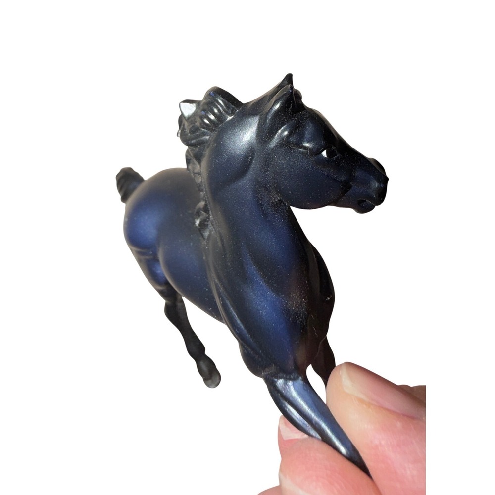 Breyer‎ Stablemates Horse Toy Prancing Pose Black model horse - Picture 4 of 7